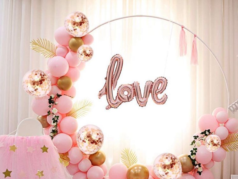 Tuto : l'arche de ballons roses gold pour son mariage - Religieux